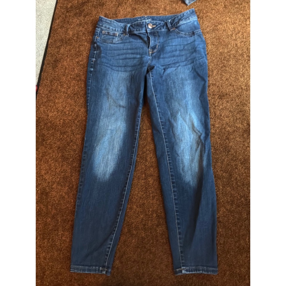 Classic Womens Maurices Slim Tapered Jeans Large Blue Medium Wash Stretch Denim